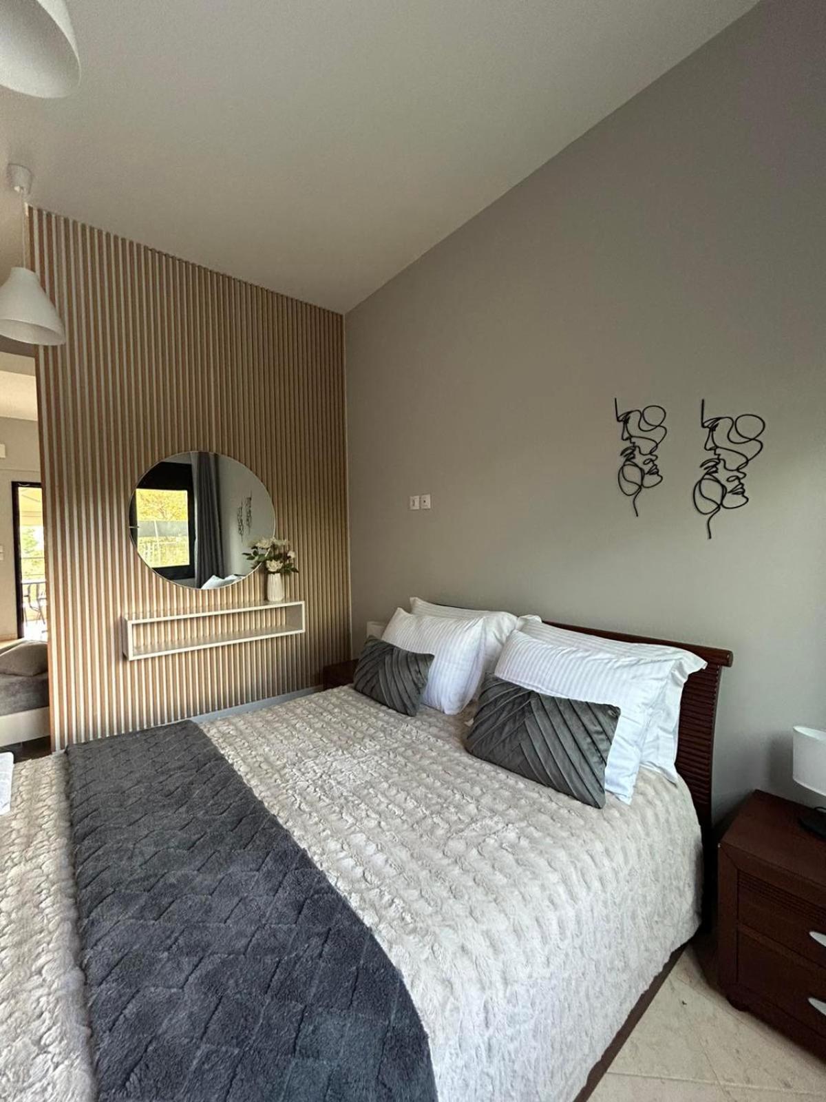 Villa Constangie Marathon  Ngoại thất bức ảnh